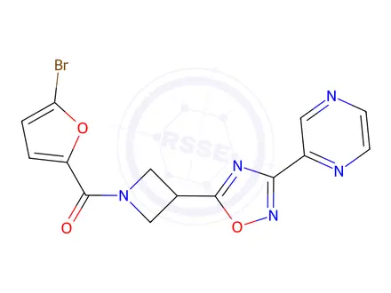 Chemical structure of (5-Bromofuran-2-yl)(3-(3-(pyrazin-2-yl)-1,2,4-oxadiazol-5-yl)azetidin-1-yl)methanone
