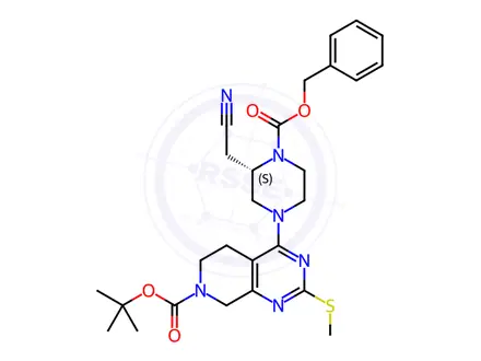Chemical structure of (S)-tert-Butyl 4-(4-((benzyloxy)carbonyl)-3-(cyanomethyl)piperazin-1-yl)-2-(methylthio)-5,6-dihydropyrido[3,4-d]pyrimidine-7(8H)-carboxylate