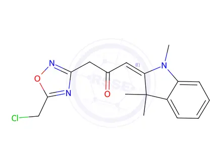 Chemical structure of (E)-1-(5-(Chloromethyl)-1,2,4-oxadiazol-3-yl)-3-(1,3,3-trimethylindolin-2-ylidene)propan-2-one