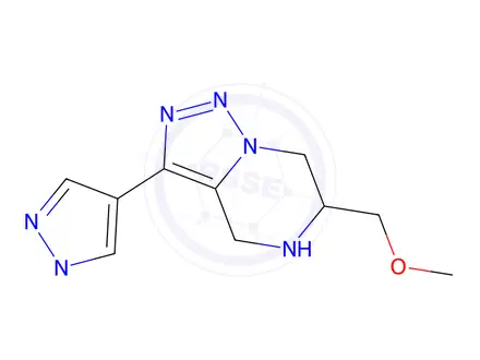 Chemical structure of 6-(Methoxymethyl)-3-(1-methyl-1H-pyrazol-4-yl)-4,5,6,7-tetrahydro-[1,2,3]triazolo[1,5-a]pyrazine